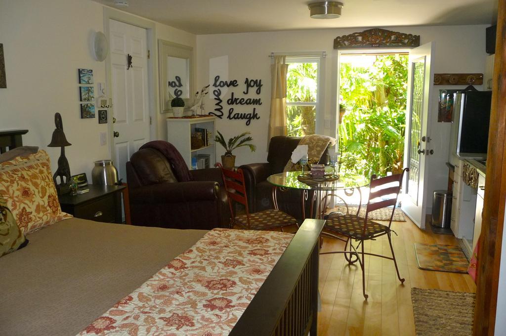 Magnolia Petal Bed & Breakfast Fernwood Exterior foto